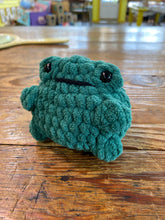 Load image into Gallery viewer, Crochet Booty Frog | Dignan Law (TX)

