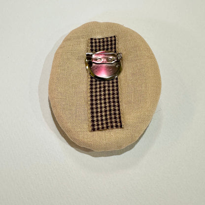Kimono Woman Embroidered Brooch (Japan)