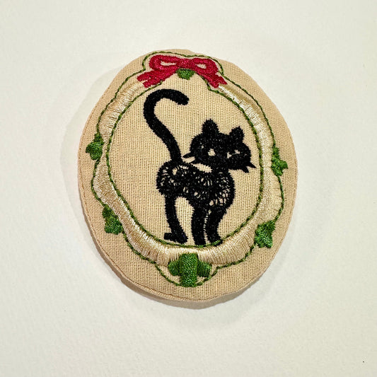 Black Cat with Bow Embroidered Brooch | Japan