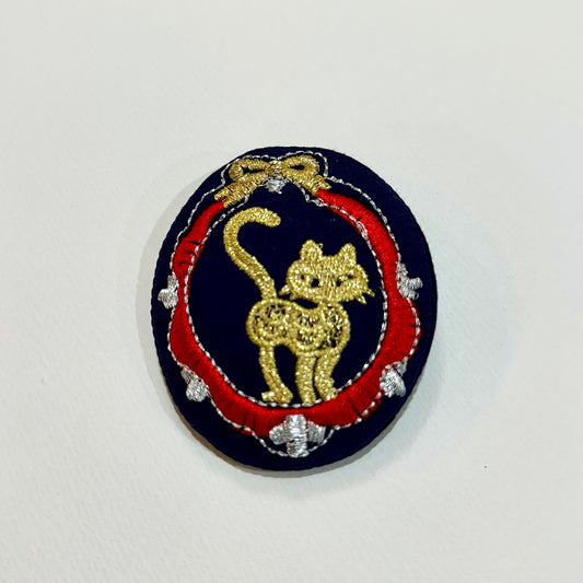 Golden Cat Embroidered Brooch | Japan