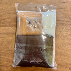 Needle Felting Kit | Red Pandas | Hamanaka (Japan)