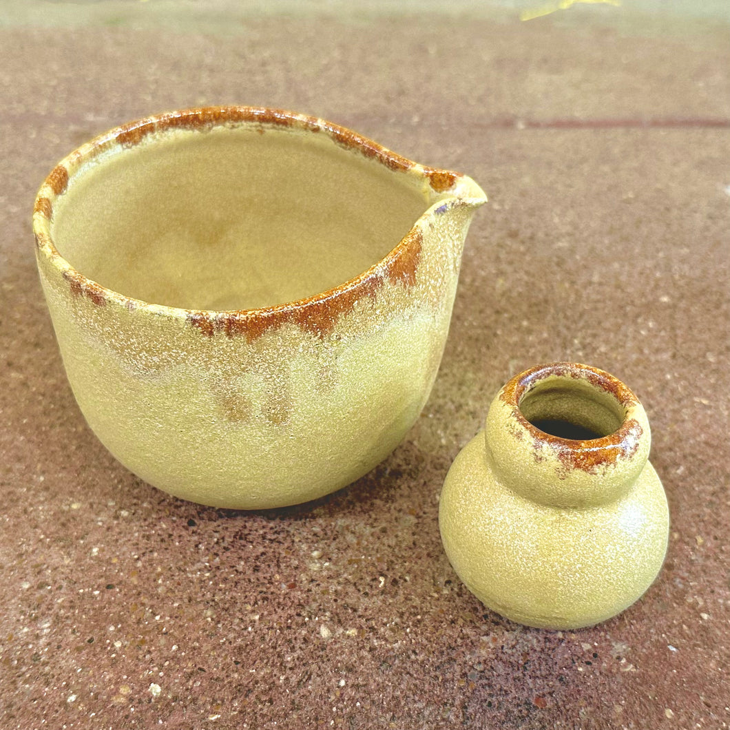 Soft Stone Spouted Matcha Bowl & Whisk Stand Ceramic Set | Yellow |  Linnan Ye (Ca)