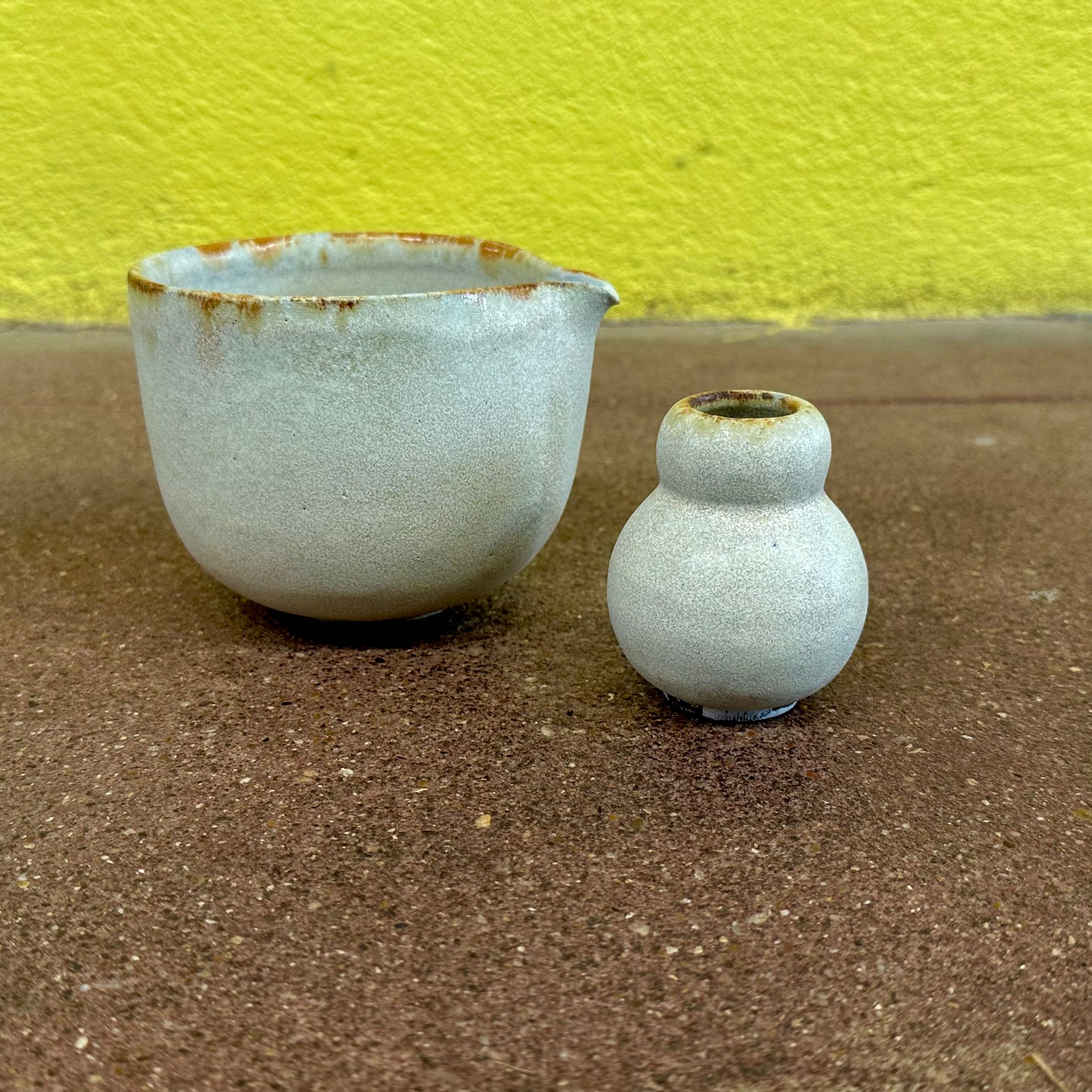 Soft Stone Spouted Matcha Bowl & Whisk Stand Ceramic Set | White | Linnan Ye (Ca)