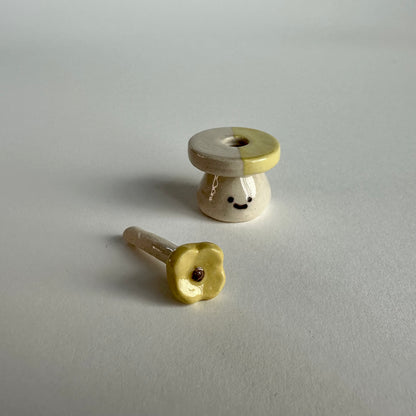Flower Stoneware Mini Vase with Flower Pick | Taitau Fung (HK)