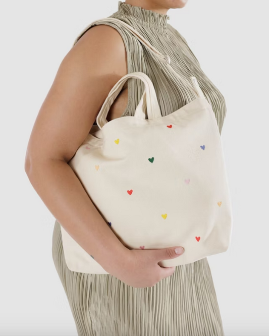 Horizontal Zip Duck Bag | Embroidered Hearts | Baggu (CA)