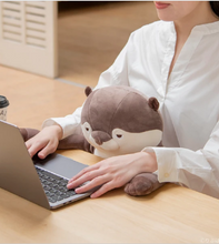 Load image into Gallery viewer, Pug Posture Pillow | Relax Work (Japan)
