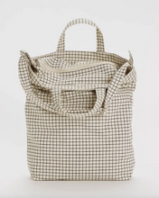 Load image into Gallery viewer, Zip Duck Bag | Natural Grid | Baggu (CA)
