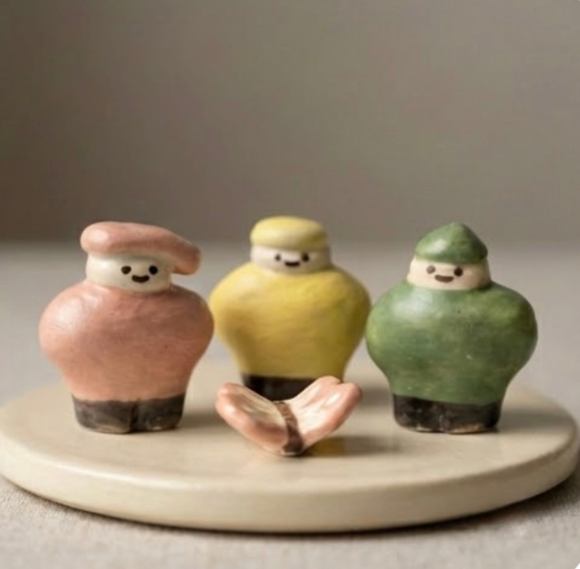 The Very Friendly Ant Handmade Stoneware Set | Taitau Fung (HK)