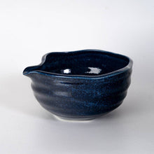 Load image into Gallery viewer, Katakuchi Matcha Bowl With Spout Navy (Japan)
