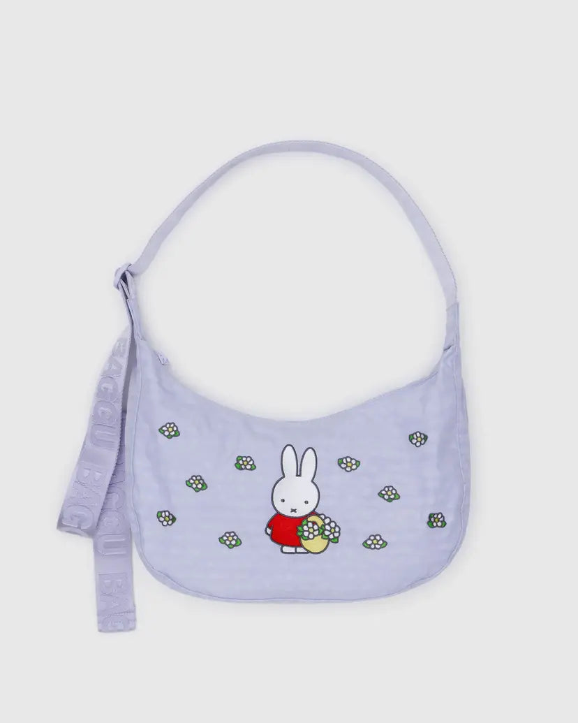 Miffy Medium Crescent Bag | White Daisies | Baggu (CA)