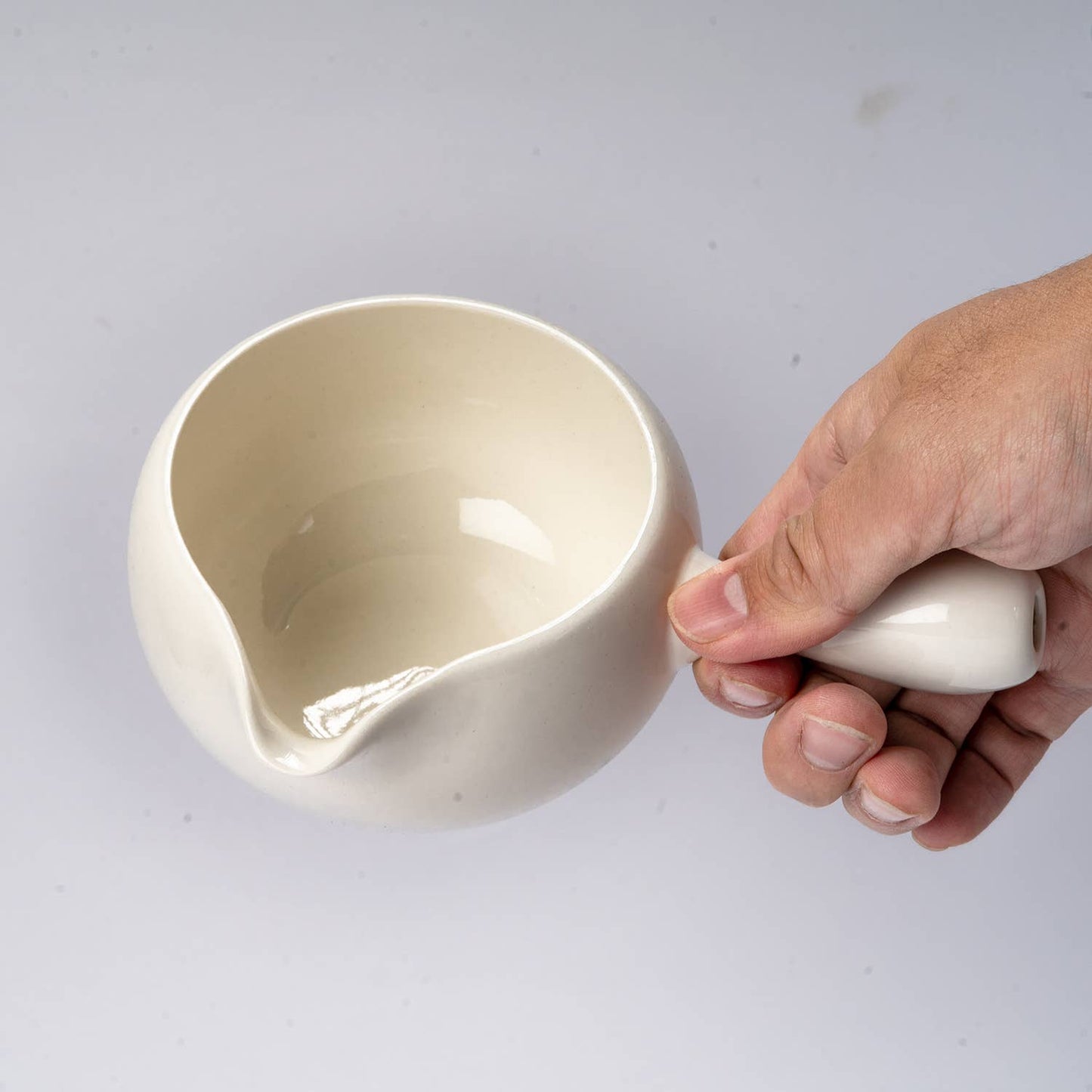 Side Handle Porcelain Katakuchi Matcha Bowl | Glossy White