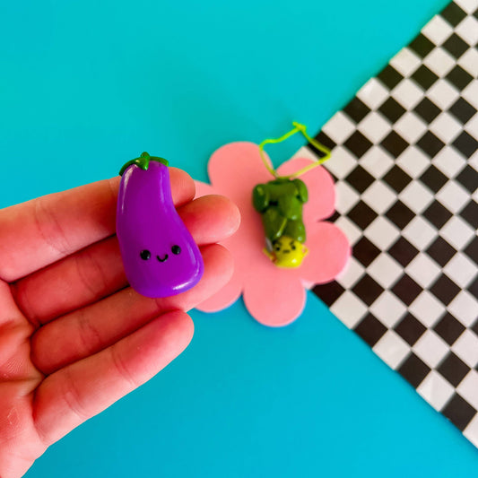 Eggplant Magnet | Larry's Waffle Shop (SC)
