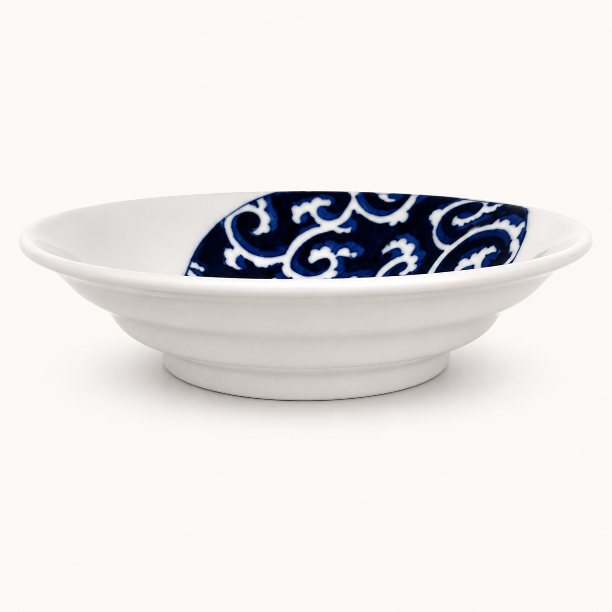 Hauling Cat Bowl | Porcelain (Japan)
