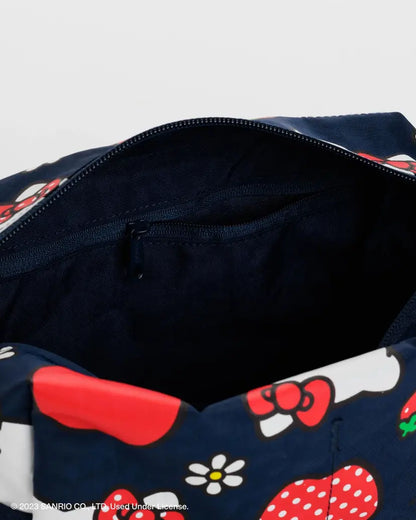 Hello Kitty Dopp Kit | Apple | Baggu (CA)