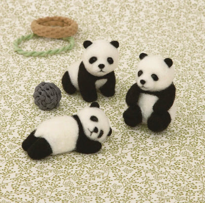 Needle Felting Kit | Baby Pandas | Hamanaka (Japan)