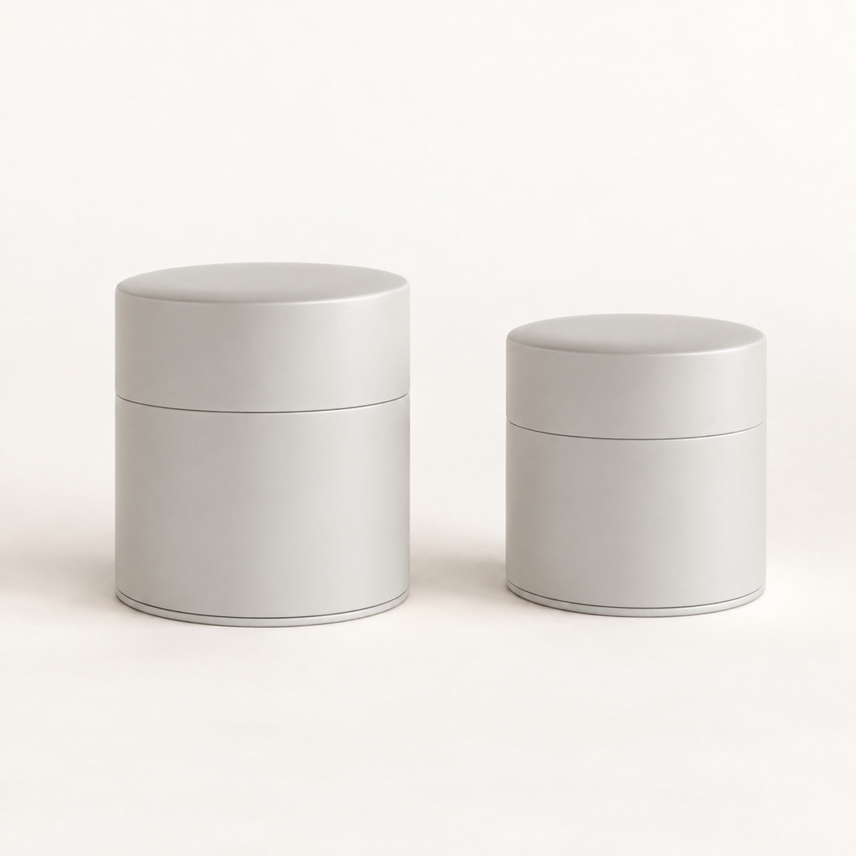 SALIU tea caddies in Gray-White, 150 g and 100 g sizes side by side